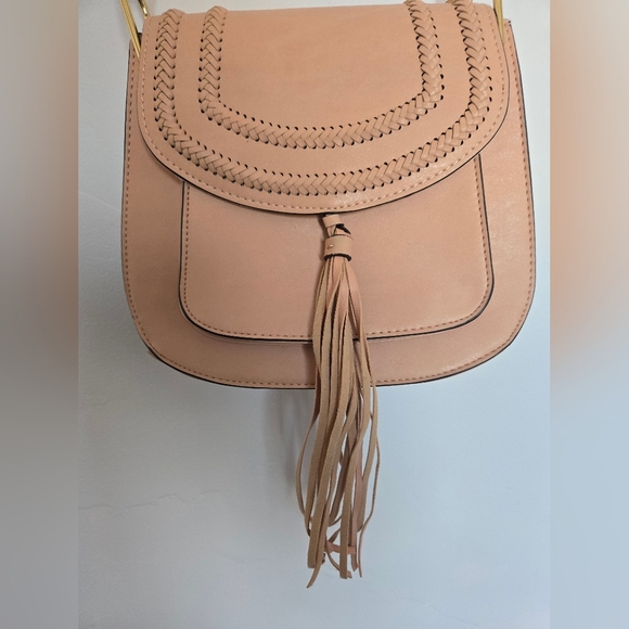 Elegant Light Pink Crossbody Bag - Picture 2 of 6